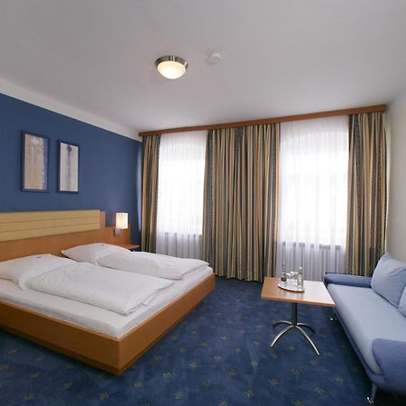 Altstadt-Hotel Zieglerbraeu Dachau Dış mekan fotoğraf